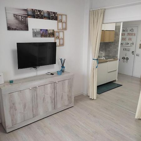 Xiphonia Holiday House Aci Castello Bagian luar foto