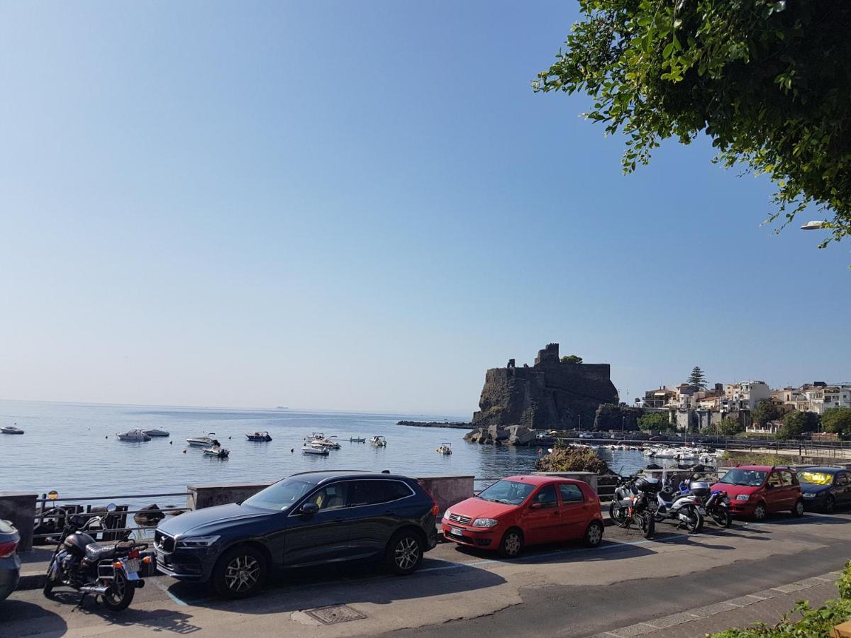 Xiphonia Holiday House Aci Castello Bagian luar foto
